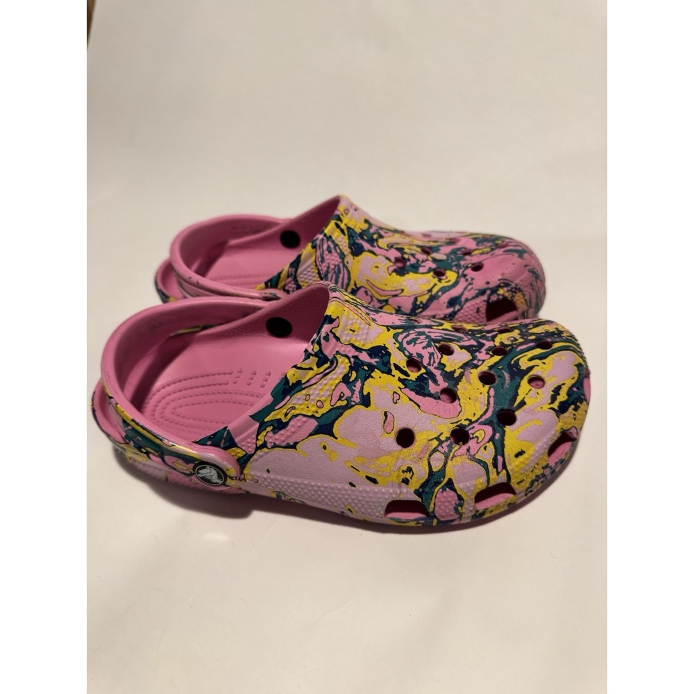 CROCS Unisex Bubble Marble Clogs 8 - Picture 3 of 5